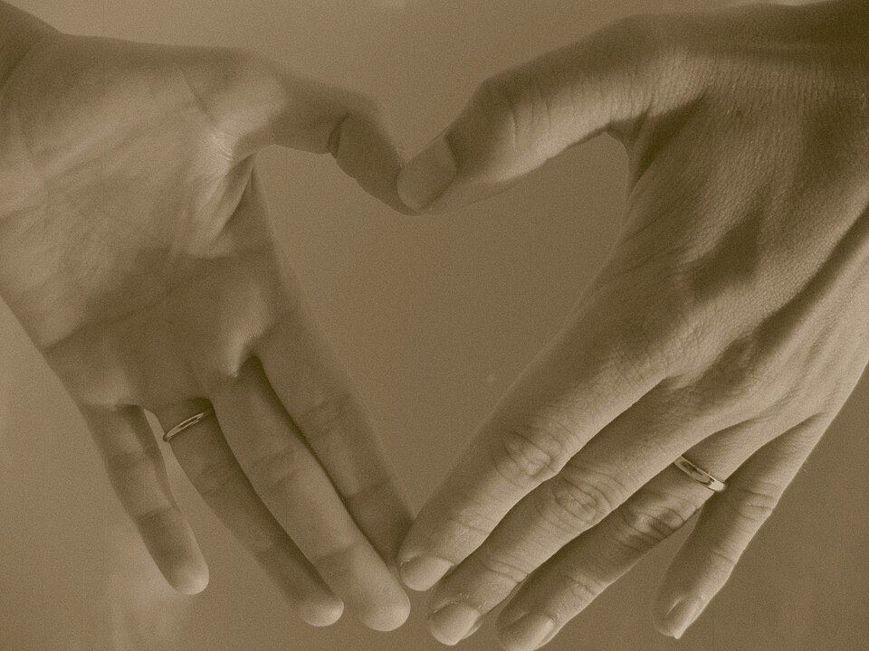 Photo illustrating the English word “like” (gustar)