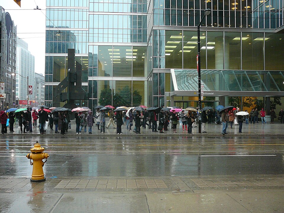 Photo illustrating the English word “rain” (lluvia)